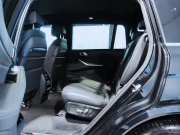 BMW X7 xDrive 40d M Sport (G07)  A-LED Massage AHK