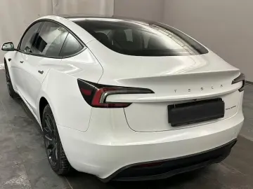 TESLA Model 3 Long Range Dual AWD Highland
