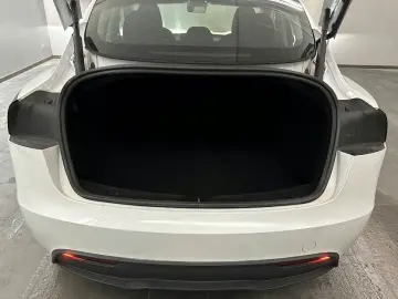 TESLA Model 3 Long Range Dual AWD Highland