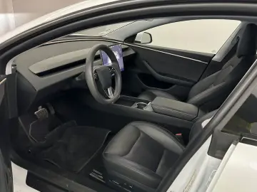 TESLA Model 3 Long Range Dual AWD Highland