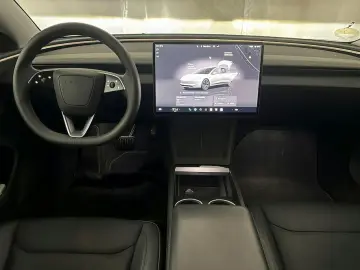 TESLA Model 3 Long Range Dual AWD Highland