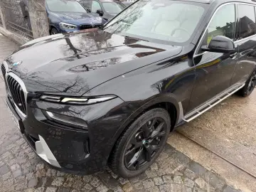 BMW X7 xDrive 40d  Exclusive Paket Sky-Lounge 6-Sitz