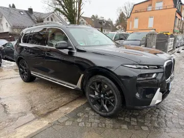 BMW X7 xDrive 40d  Exclusive Paket Sky-Lounge 6-Sitz