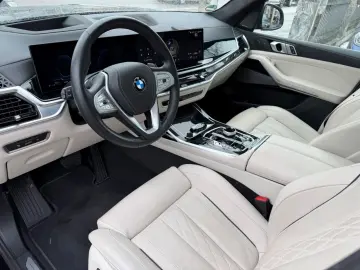 BMW X7 xDrive 40d  Exclusive Paket Sky-Lounge 6-Sitz