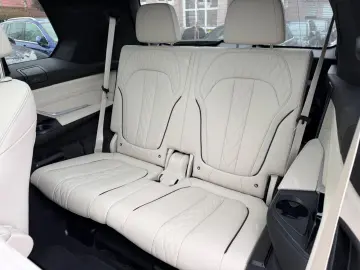BMW X7 xDrive 40d  Exclusive Paket Sky-Lounge 6-Sitz