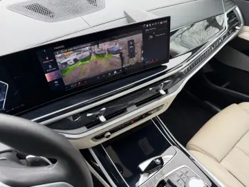 BMW X7 xDrive 40d  Exclusive Paket Sky-Lounge 6-Sitz