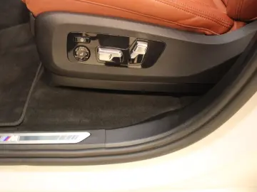 BMW X7 xDrive40d M Sportpaket Gestiksteuerung DAB