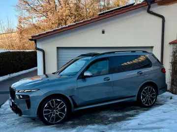 BMW X7 xDrive 40d M Sport Iconic Glow Mwst
