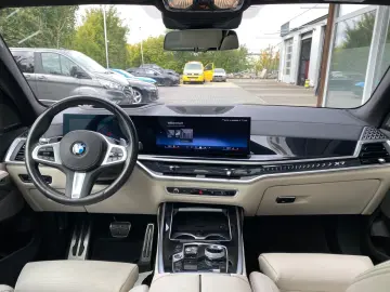 BMW X7 xDrive 40 d M Sport Sportpaket 7-Sitzer Luft