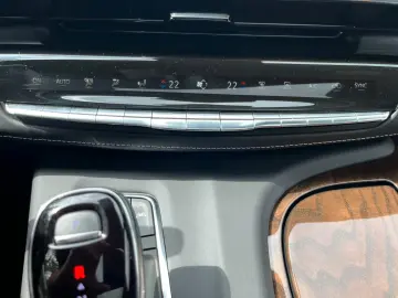 CADILLAC Escalade Sport Platinum 6.2 V8  4x4