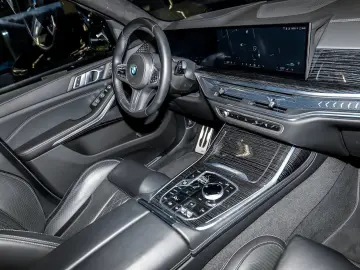 BMW X7 xDrive40d M Sport HUD PANO ACC AHK RFK NAVI