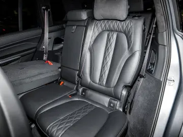 BMW X7 xDrive40d M Sport HUD PANO ACC AHK RFK NAVI