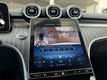 MERCEDES-BENZ C300 lim. 4M AMG MBUX Night AHK Distr Pano Amb