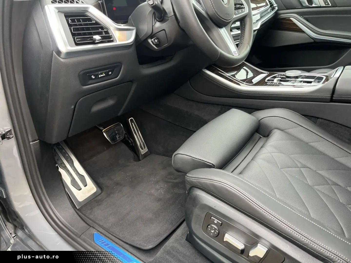 BMW X5 xDrive 30d M Sport StandHZG AHK Panodach Navi