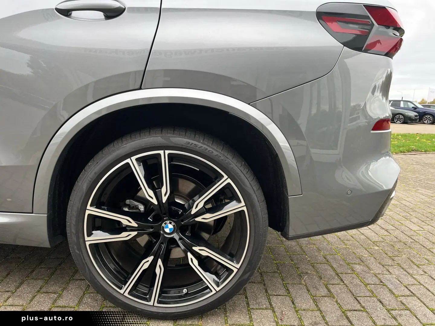 BMW X5 xDrive 30d M Sport StandHZG AHK Panodach Navi