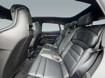 PORSCHE Taycan 4 Cross Turismo SportChrono HD Matrix BOS