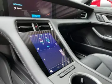 PORSCHE Taycan 4 Cross Turismo SportChrono HD Matrix BOS