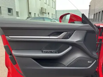 PORSCHE Taycan 4 Cross Turismo SportChrono HD Matrix BOS