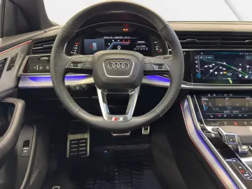 Audi Q8 50 TDI quattro linia S Pano Negru