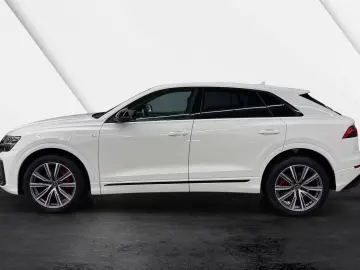 Audi Q8 50 TDI quattro linia S Pano Negru