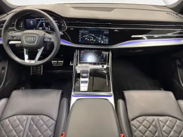 Audi Q8 50 TDI quattro linia S Pano Negru