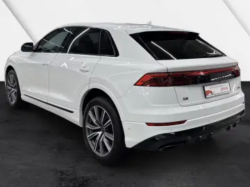 Audi Q8 50 TDI quattro linia S Pano Negru