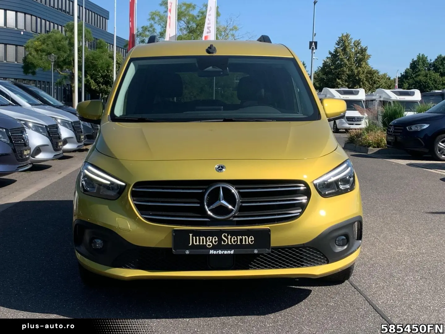 MERCEDES-BENZ T 180 d Style  LED NAVI AUTOMATIK DAB &hellip;