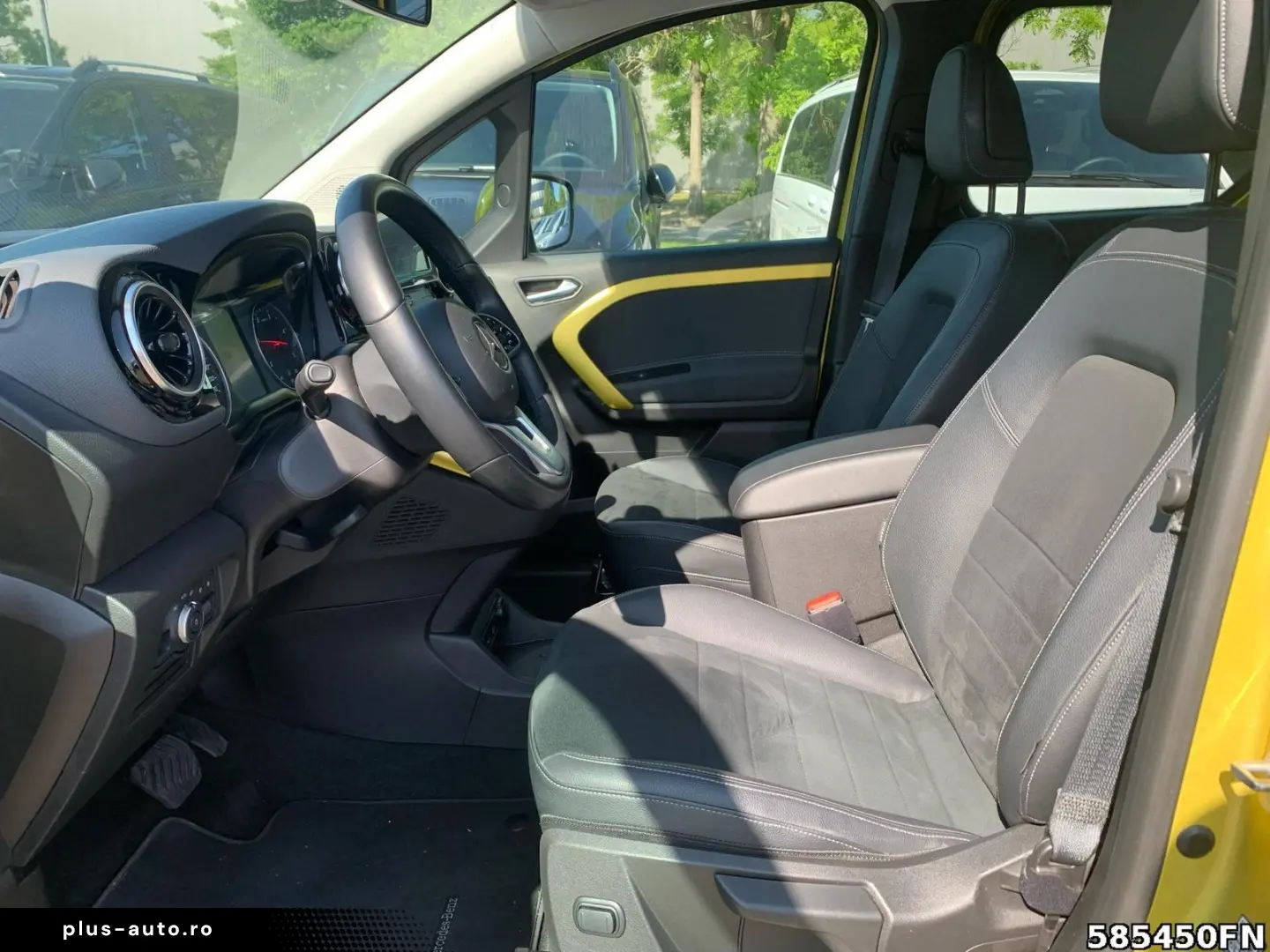 MERCEDES-BENZ T 180 d Style  LED NAVI AUTOMATIK DAB &hellip;