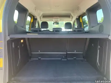 MERCEDES-BENZ T 180 d Style  LED NAVI AUTOMATIK DAB &hellip;