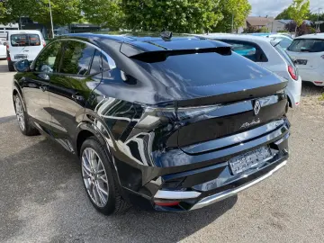 RENAULT Rafale E-TECH Full Hybrid 200 Techno