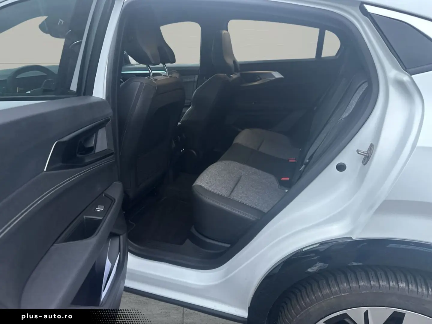 RENAULT Rafale E-TECH Full Hybrid 200 Techno   Allwetter