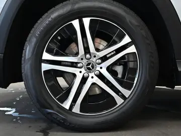 MERCEDES-BENZ GLS 450 4M Multib Standhz Distr Pano HUD