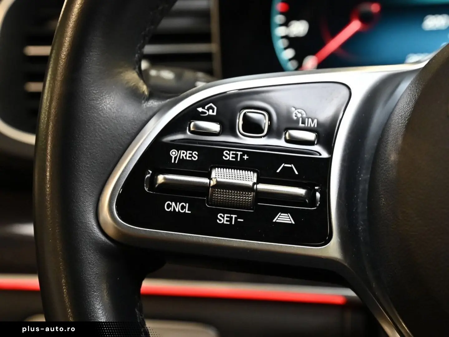 MERCEDES-BENZ GLS 450 4M Multib Standhz Distr Pano HUD