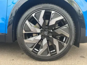 RENAULT Rafale E-TECH 200 Full Hybrid Esprit Alpine