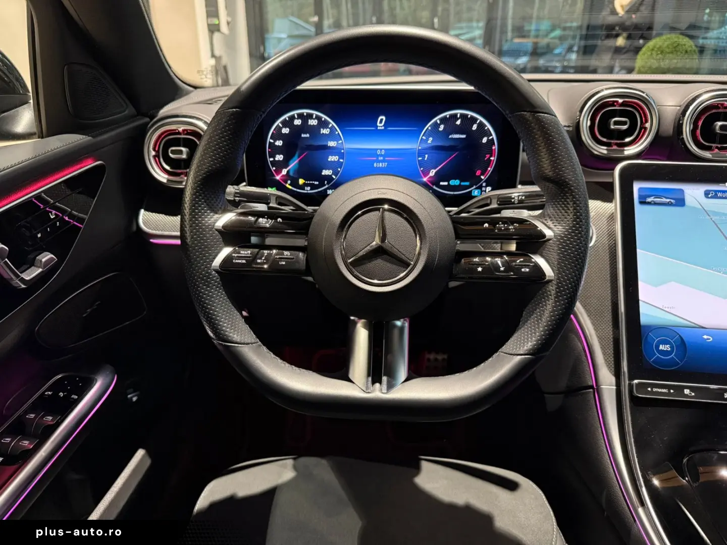 MERCEDES-BENZ C 300 AMG HINTERACHSL LED PANO MEM NIGHT AMB