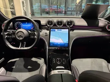 MERCEDES-BENZ C 300 AMG HINTERACHSL LED PANO MEM NIGHT AMB