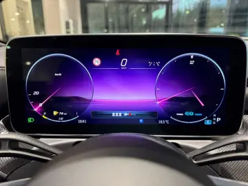 MERCEDES-BENZ C 300 AMG HINTERACHSL LED PANO MEM NIGHT AMB