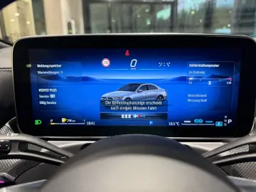 MERCEDES-BENZ C 300 AMG HINTERACHSL LED PANO MEM NIGHT AMB