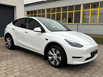 TESLA Model Y Long Range Dual AWD