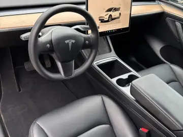 TESLA Model Y Long Range Dual AWD