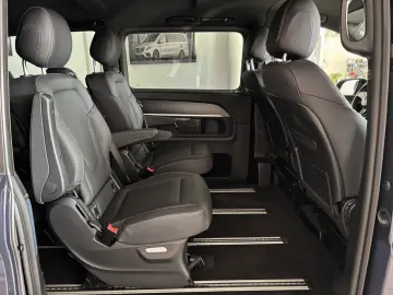 MERCEDES-BENZ EQV 300 Avantgarde extralang LED AIRMATIC 360