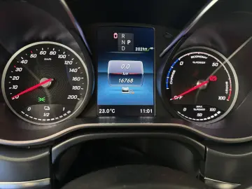 MERCEDES-BENZ EQV 300 Avantgarde extralang LED AIRMATIC 360