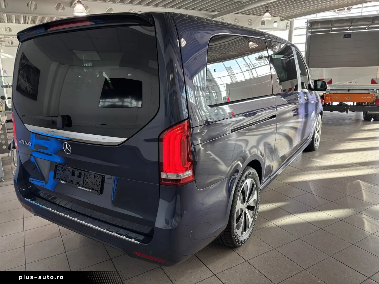 MERCEDES-BENZ EQV 300 Avantgarde extralang LED AIRMATIC 360