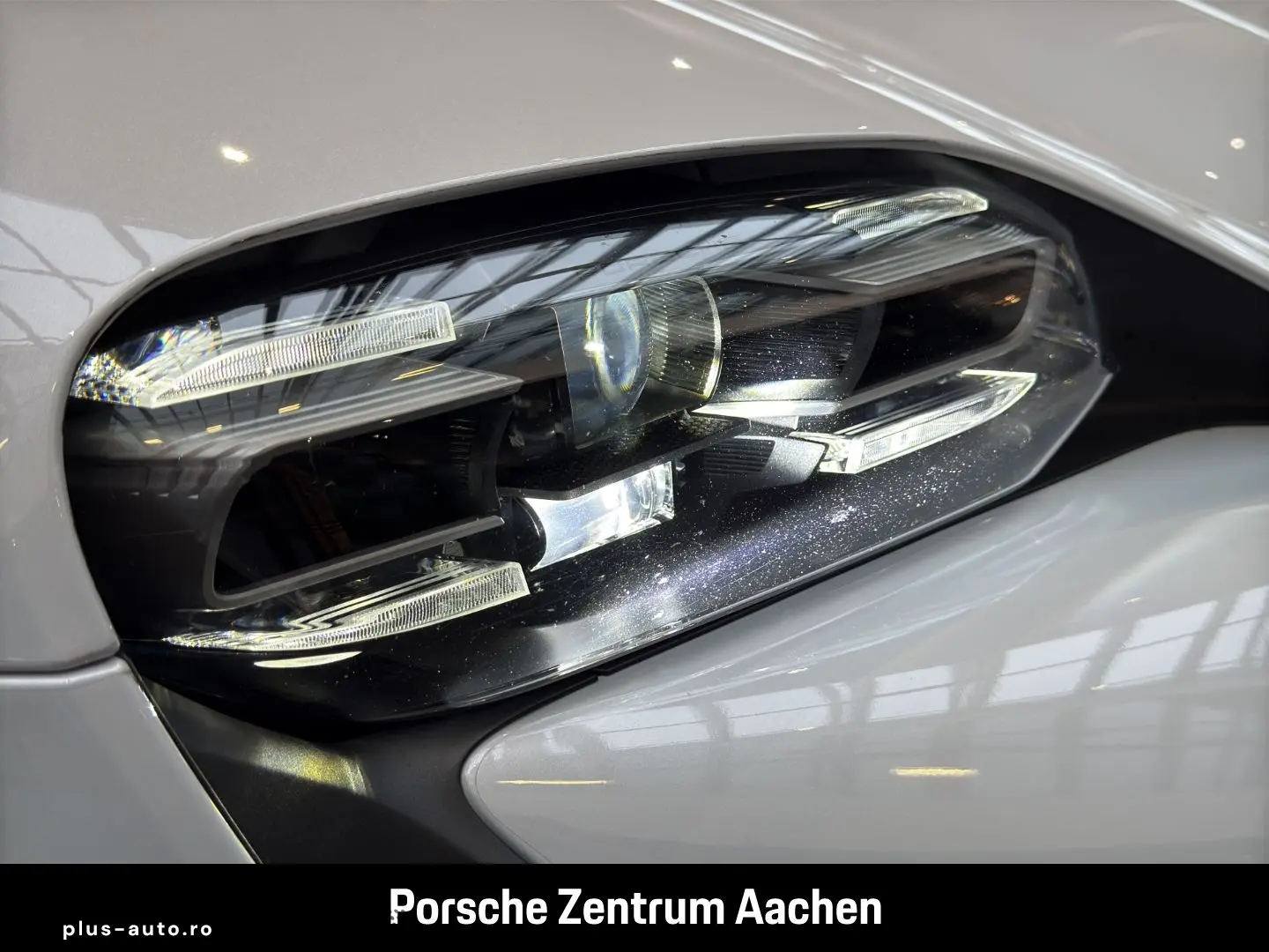 PORSCHE Taycan Sport Turismo Head-Up Surround-View BOSE