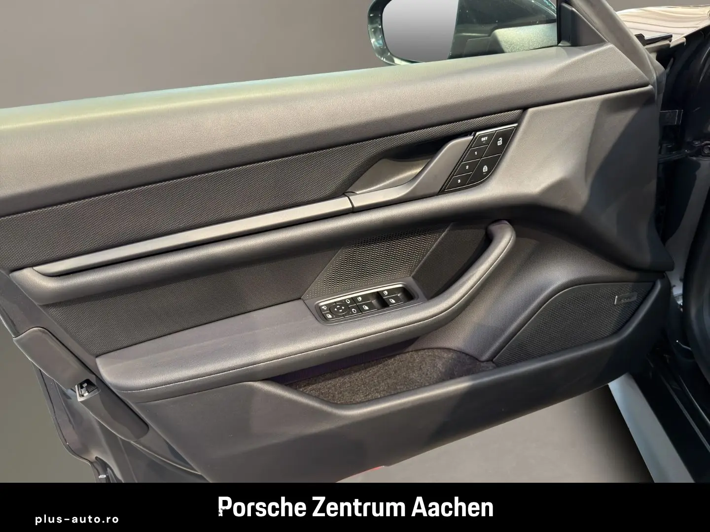 PORSCHE Taycan Sport Turismo BOSE Luftfederung 20-Zoll