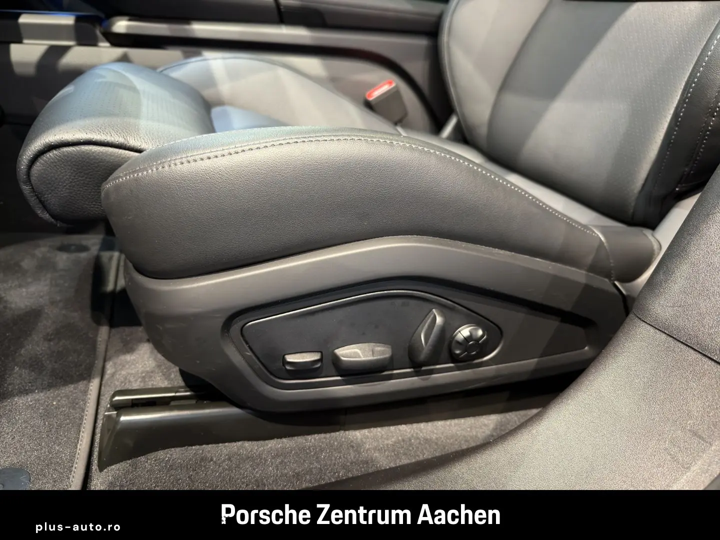 PORSCHE Taycan Sport Turismo BOSE Luftfederung 20-Zoll