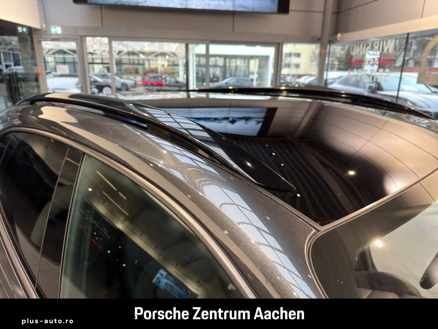 PORSCHE Taycan Sport Turismo BOSE Luftfederung 20-Zoll