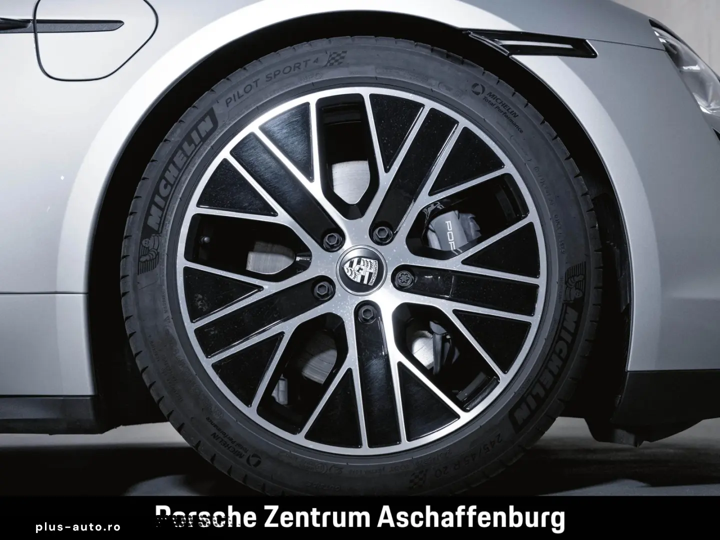 PORSCHE Taycan Sport Turismo  75 Jahre  Panoramadach