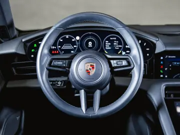 PORSCHE Taycan Sport Turismo  75 Jahre  Panoramadach