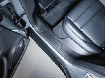 PORSCHE Taycan Sport Turismo  75 Jahre  Panoramadach